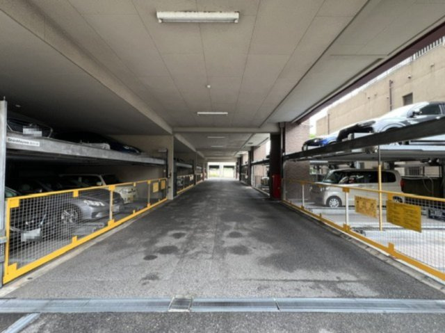 サンリヤン木町（A-9）の駐車場
