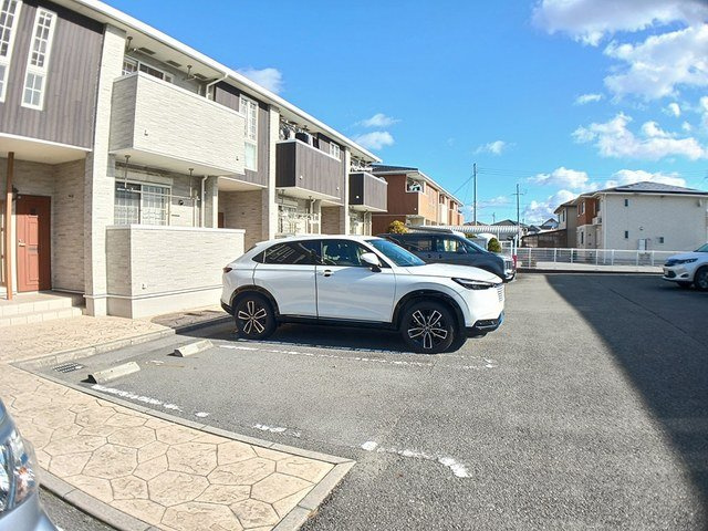 ピクシーズタウンⅠの駐車場