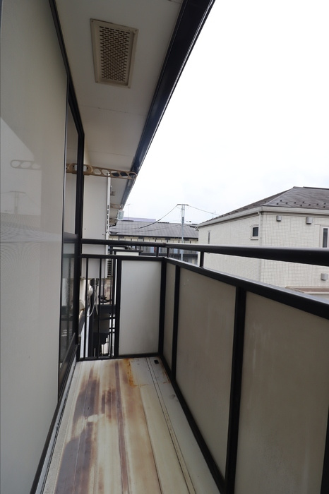 パセオ西府　弐番館のバルコニー