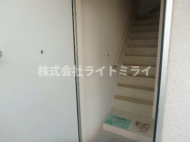 Ｄａｍａｎｓａｒａ　Ｗａｓｅｄａの玄関| 