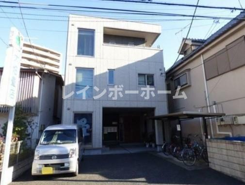 ラージ　フィールドの外観