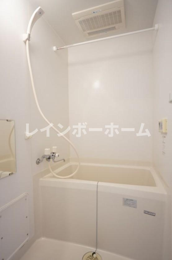 ラージ　フィールドの浴室