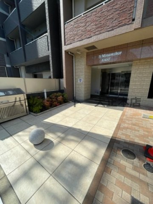 【エントランス】 | アバンティ南堀江ウエスト 仲介手数料無料