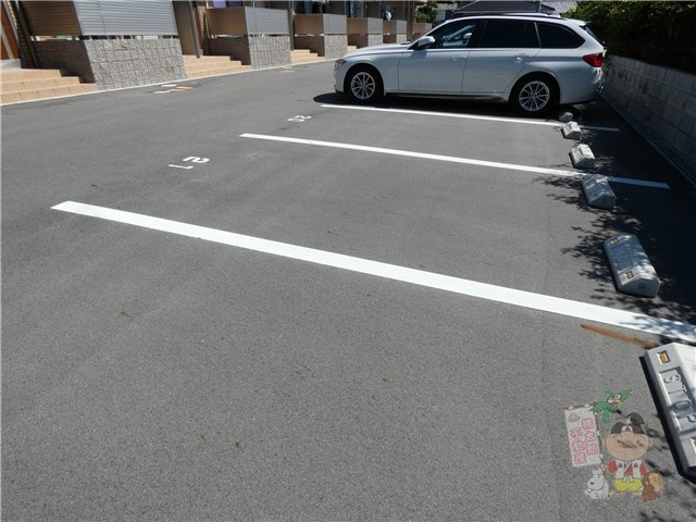 グランハイムの駐車場