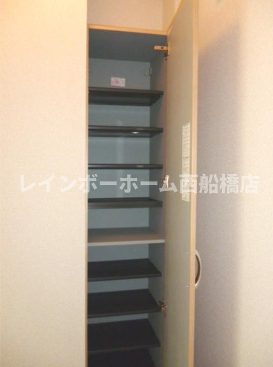 サンボナールの玄関