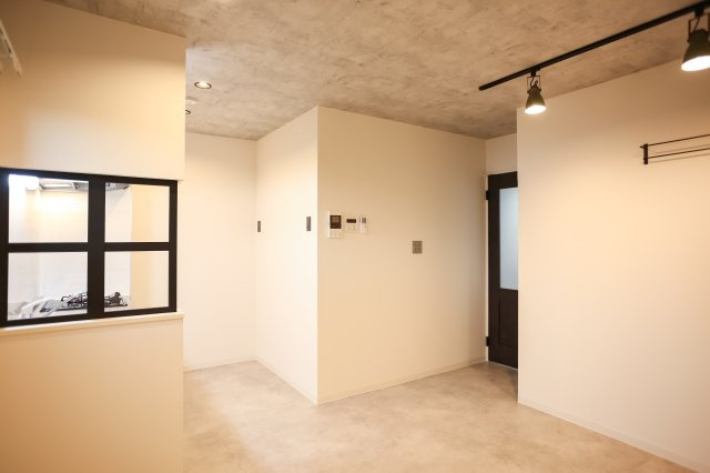 【居間・リビング】 | ダンデライオン | 快適にお過ごしいただけるおすすめのお部屋です。
