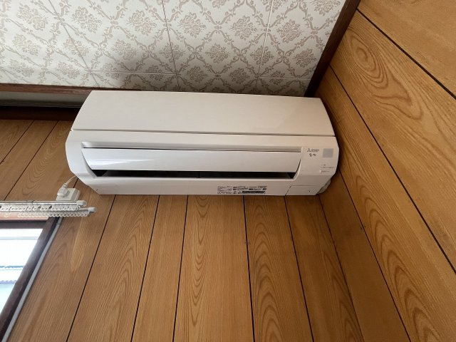 間々田2450戸建ての設備|2階洋室エアコン