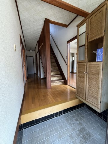 間々田2450戸建ての玄関