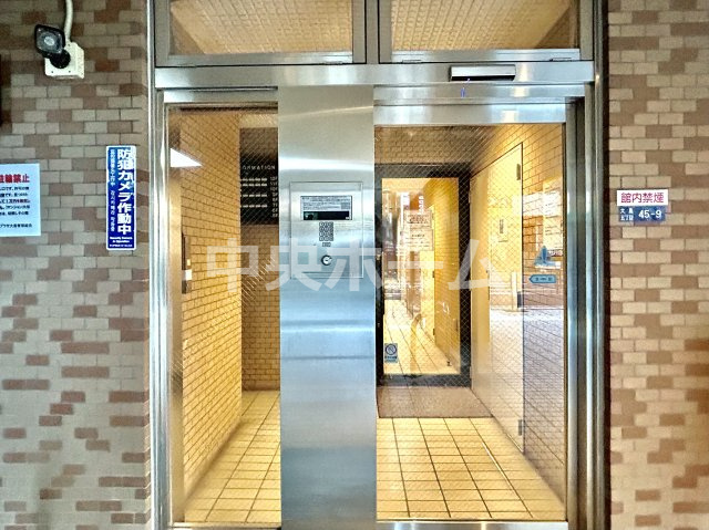 ライオンズステーションプラザ大島の防犯設備|【オートロック】オートロックシステムでセキュリティ充実。当たり前ですが、安全で安心して暮らすのって大事ですよね。お探しのご条件でオートロック付きの物件を探す方も多いですがやはりセキュリティは大事です。