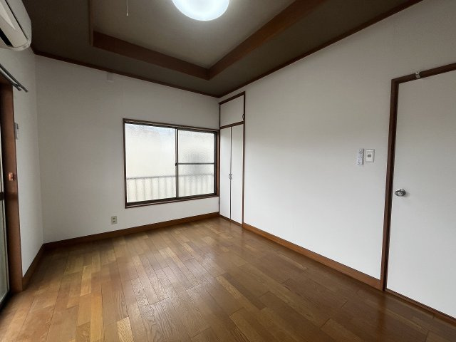 小山市乙女一丁目戸建ての洋室|2階洋室