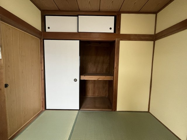 小山市乙女一丁目戸建ての和室|2階和室収納