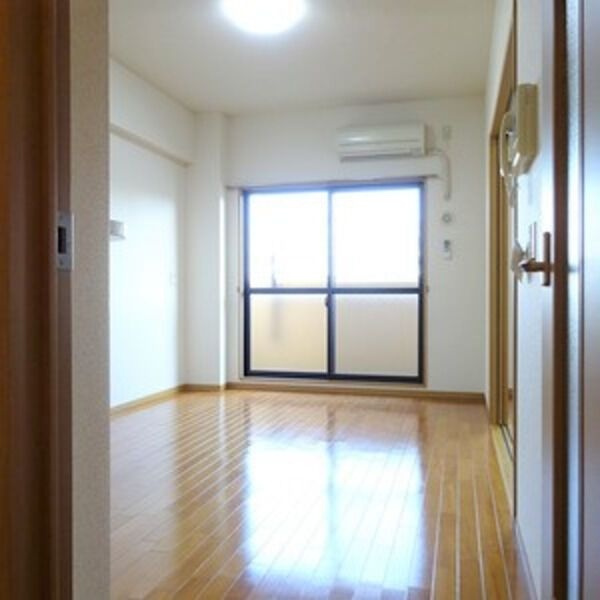 FS.幅下の内装