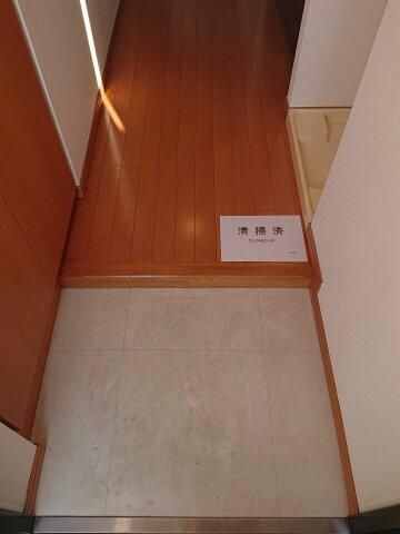 リライア東京南千住の玄関