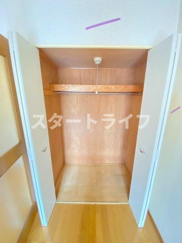 大阪市東淀川区淡路５丁目の賃貸マンションの収納