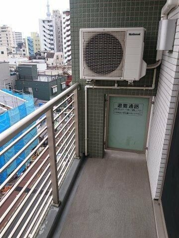 リライア東京南千住のバルコニー