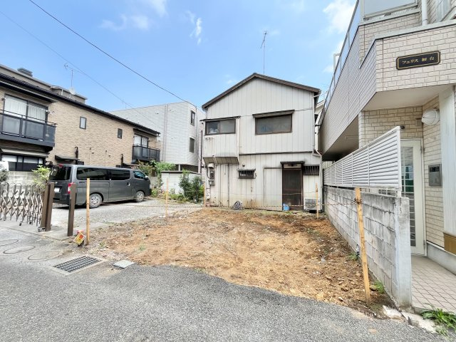 渋谷区本町3丁目　建築条件付き売地の前面道路含む現地写真|2026.07.24撮影

現地ご見学希望・資料請求などお気軽にお問い合わせ下さい！
03-5990-5201
