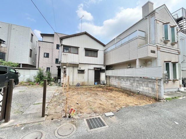 渋谷区本町3丁目　建築条件付き売地の前面道路含む現地写真|2026.07.24撮影

現地ご見学希望・資料請求などお気軽にお問い合わせ下さい！
03-5990-5201