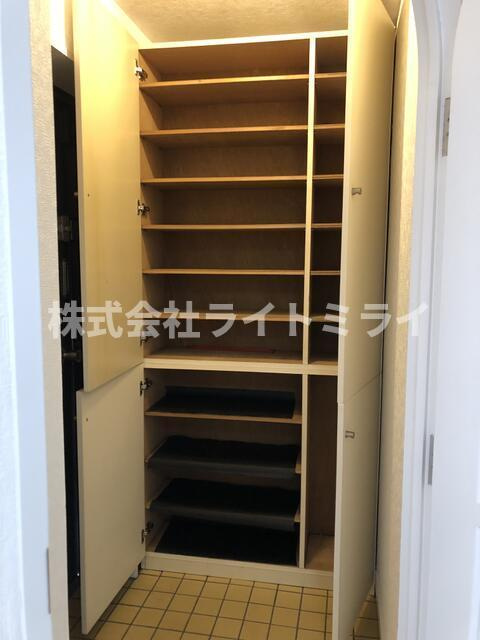 メゾネット四谷の収納| 