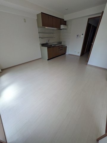 ラフィーネ港北Ⅱの居間・リビング
