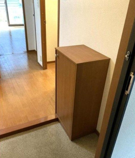 スズランガーデンの玄関