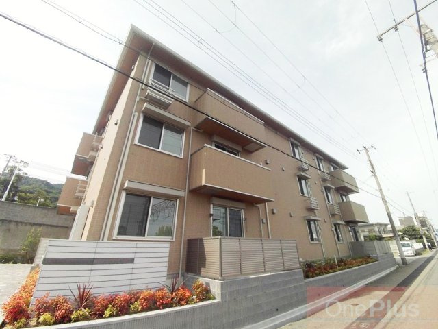 エレナ本山