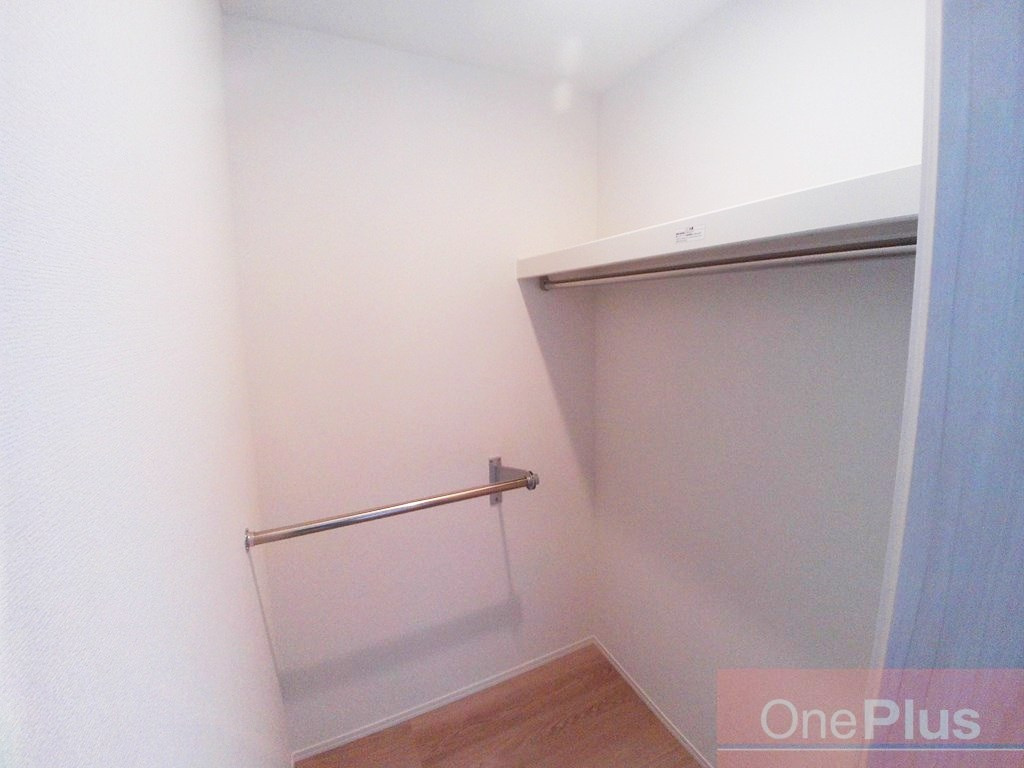 エレナ本山の収納