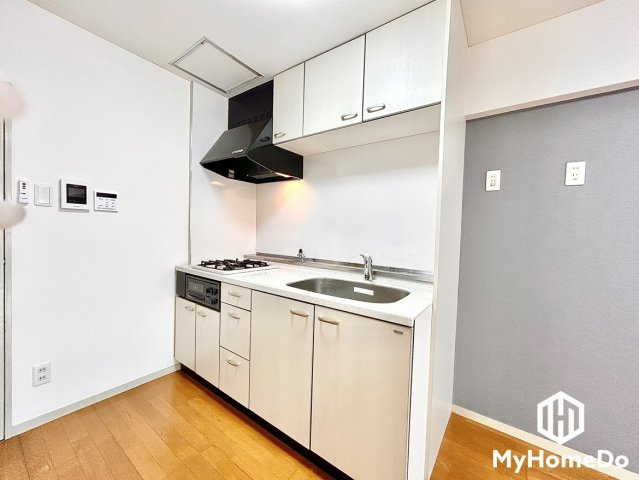 寿ゞやマンション大曽根のキッチン|キッチンは空間を有効活用できる壁付けタイプ。
