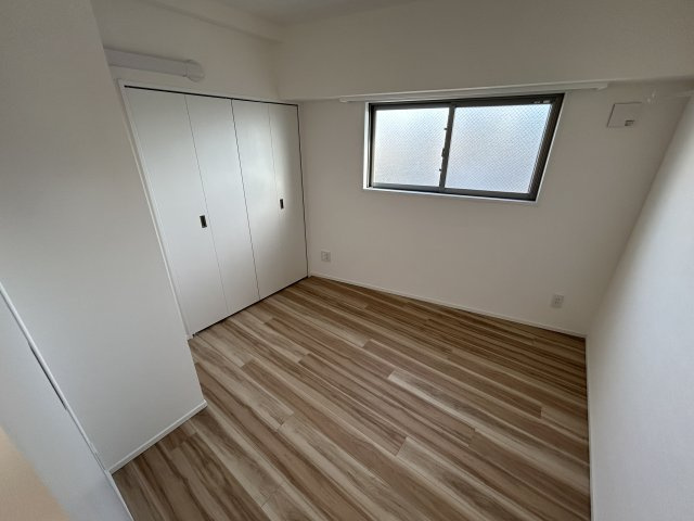 REALIZE町屋の洋室|コンパクトで使いやすい洋室です