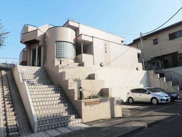 横浜市緑区寺山町の賃貸マンションの外観