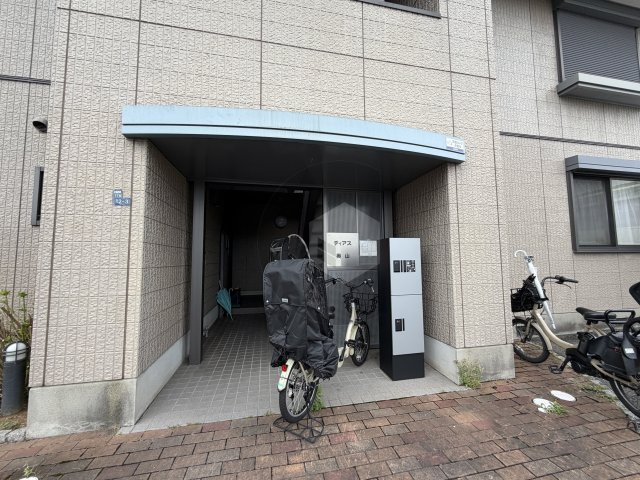 ディアス奥山のエントランス