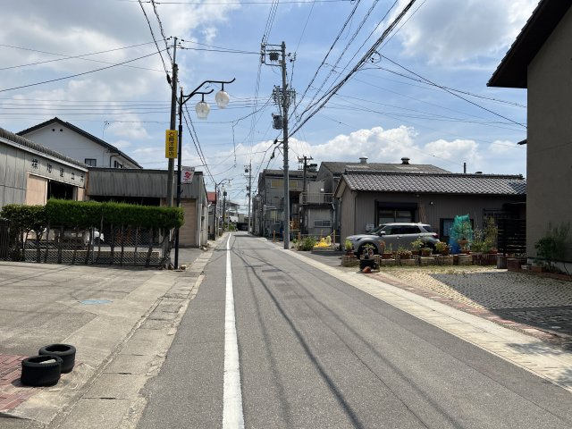 碧南市松江町6丁目1期　新築戸建＜3号棟＞の前面道路含む現地写真