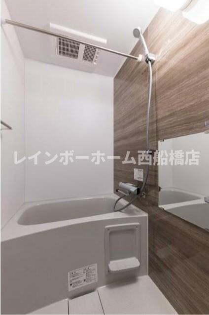 フクテラス行徳駅前の浴室