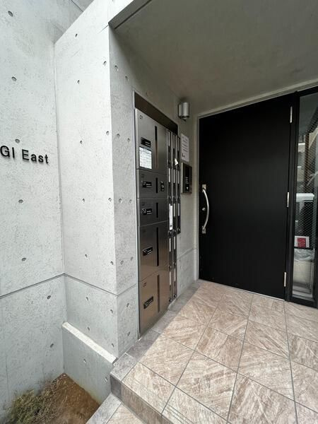オーキッドレジデンス代々木　ＥＡＳＴのエントランス