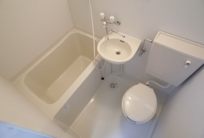 山京マンションの浴室