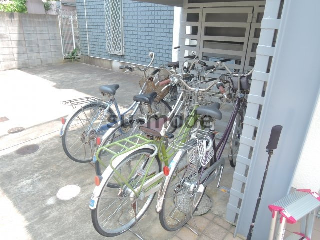 グレース城北の駐車場