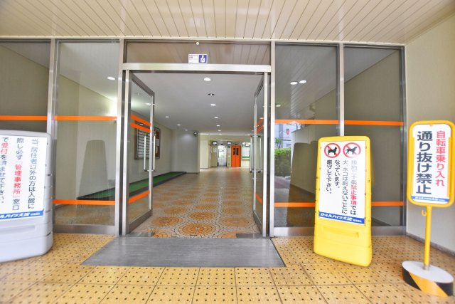 ローレルハイツ大淀１号棟のその他共用部分|近隣に小・中学校があるため、お子さまの通学負担が少なく、安心してお住まいいただけます。