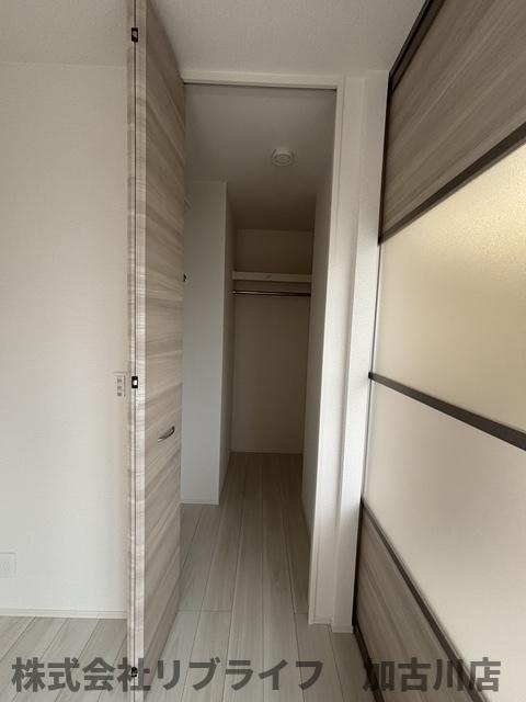 グランクレール西二見の収納