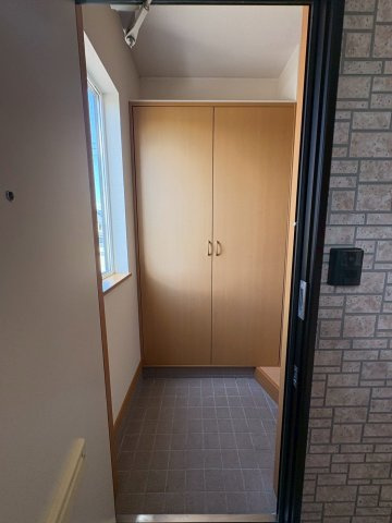 ビラ昭和3号館の玄関