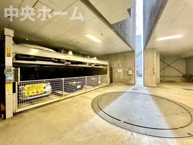 クレストフォルム上野グランステージの駐車場|【敷地内駐車場】最新の空き状況や費用などの詳細は担当スタッフまでお問い合わせください。