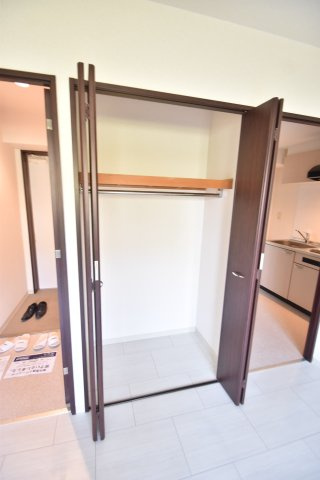 大阪市都島区内代町１丁目の賃貸マンションの収納