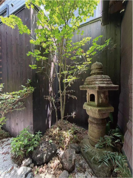 西ノ京内畑町の庭