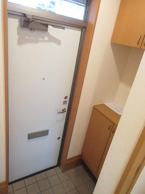 ファイン田島Ａ棟の玄関