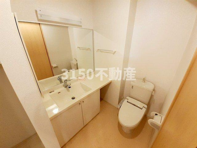ボヤージュの洗面所|ゆったりとスペースのある洗面所