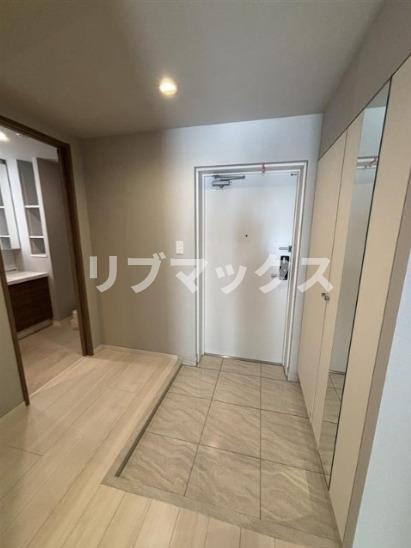 【玄関】クラシアム神奈川台場