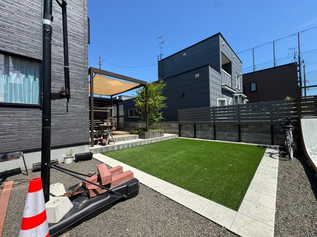 花川南10条3丁目　一戸建ての庭