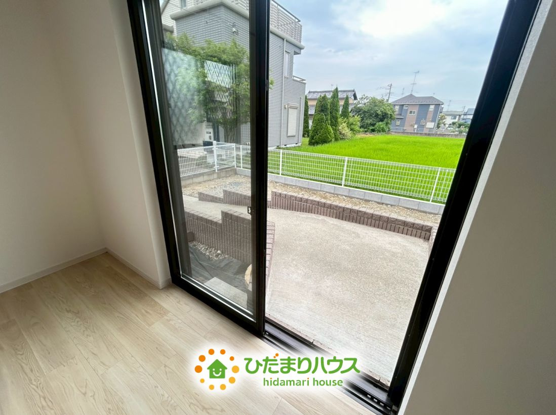 加須市水深　中古一戸建ての庭|車いすでも安心！お庭にスロープがついています！