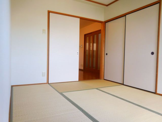 ブリーザ秋月の和室