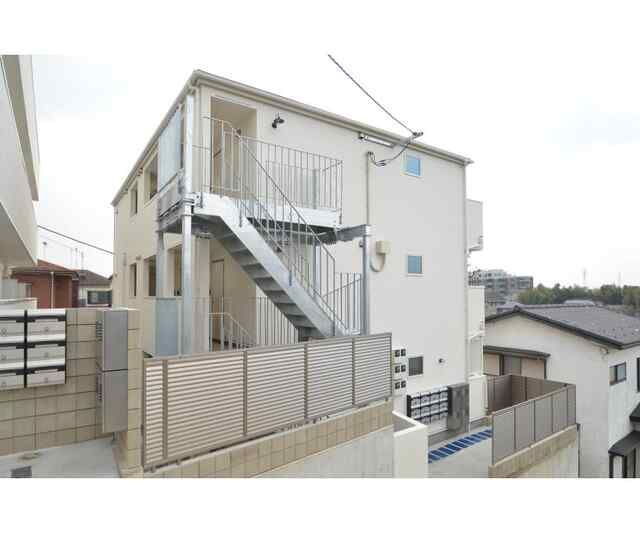 横浜市旭区さちが丘のアパートの外観