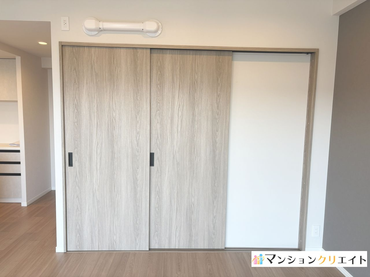 ロアール高木の洋室|リビング横の洋室6.0帖