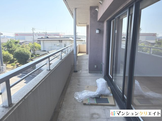 ロアール高木のバルコニー|南東向きバルコニー